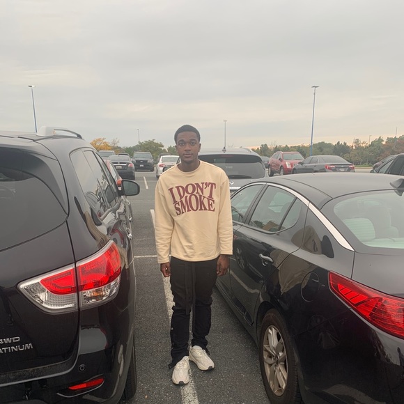 Meet your Posher, Devin - Picture 1 of 1